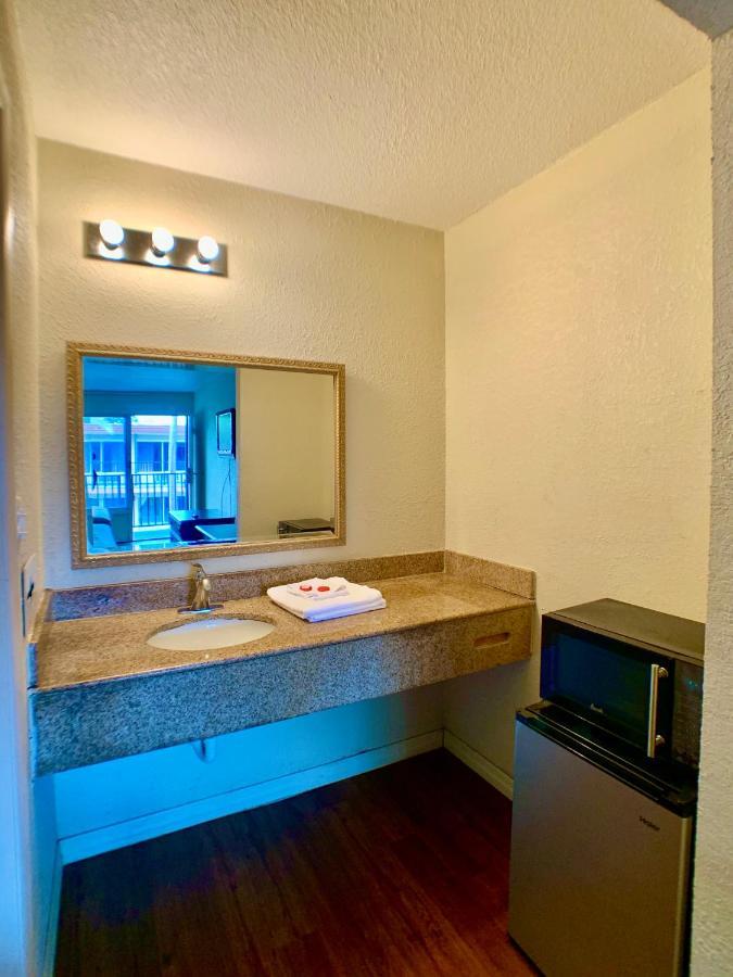 La Vista Inn Port Richey Ngoại thất bức ảnh